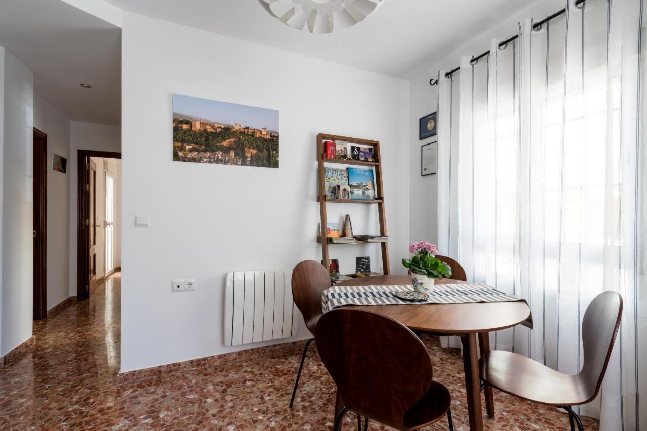 Anna - Triana Apartment เซบีญา ภายนอก รูปภาพ