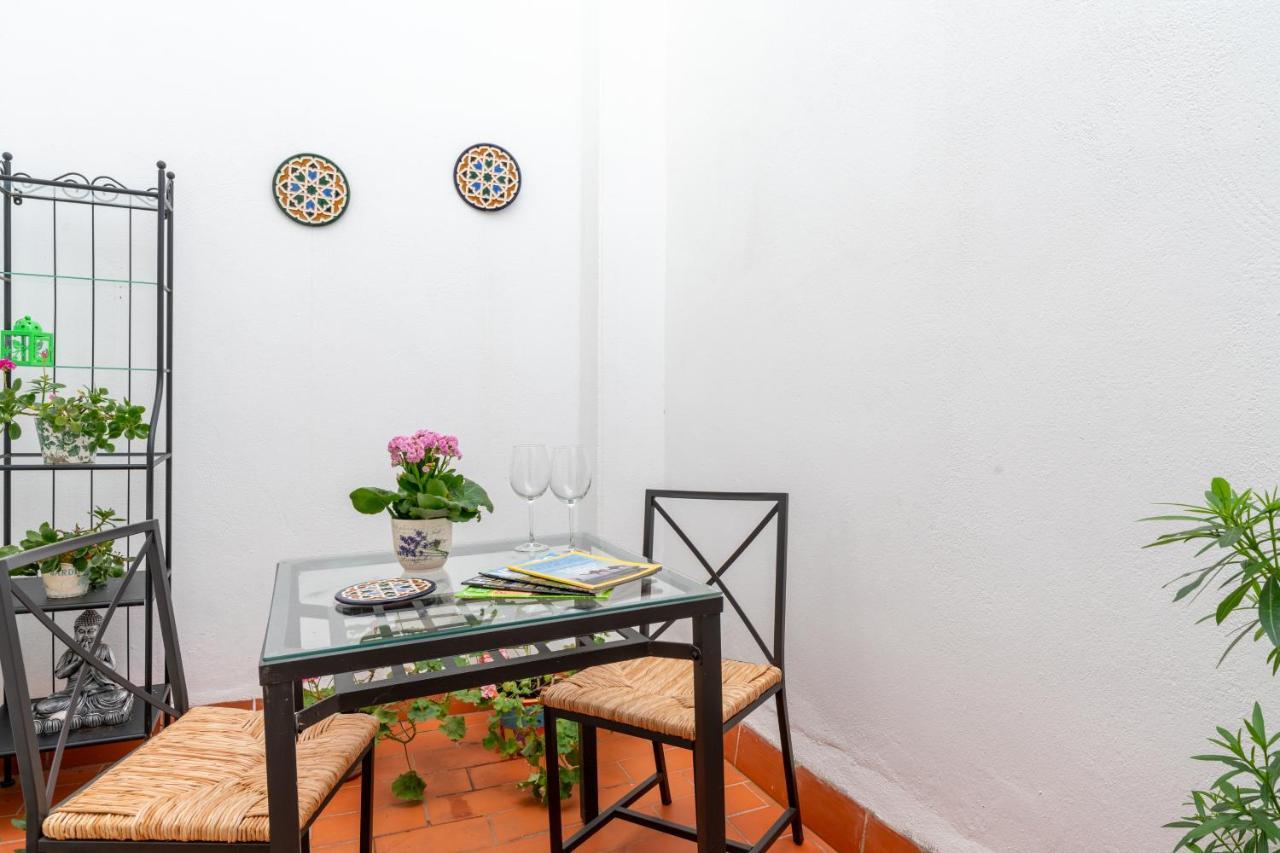 Anna - Triana Apartment เซบีญา ภายนอก รูปภาพ